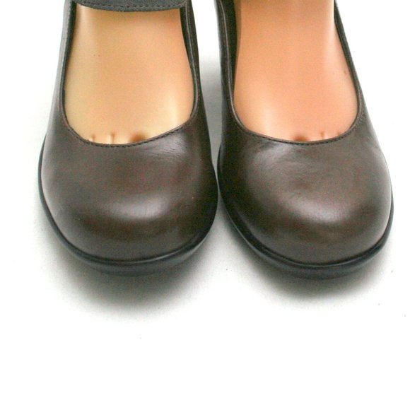 DROMEDARIS Leather Pumps Brown & Gray Closed 3 1/4" Heels with Padded Insoles - Picture 4 of 10